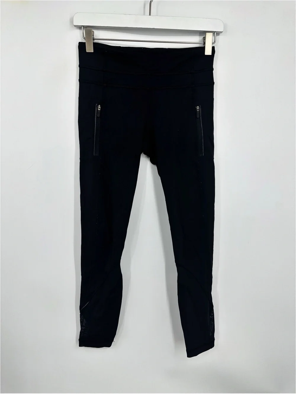 Black Lululemon Leggings Size 4 Gym Workout Training Cropped